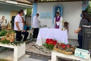 Celebração da Santa Missa na Chácara Maria Rainha da Paz